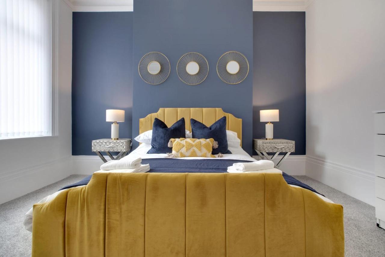 Stunning 4-Bedroom, 2 Bathrooms In Sunderland Sunderland  Ngoại thất bức ảnh