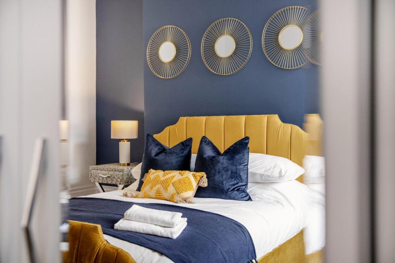 Stunning 4-Bedroom, 2 Bathrooms In Sunderland Sunderland  Ngoại thất bức ảnh